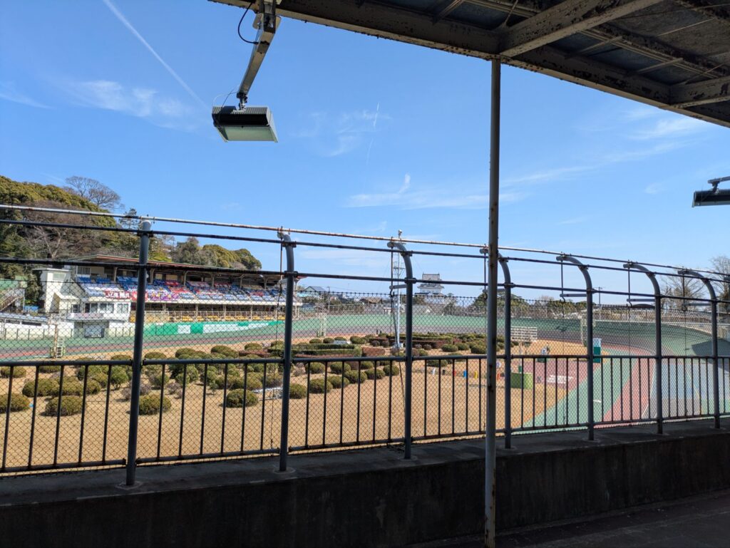 小田原競輪場から見える小田原城